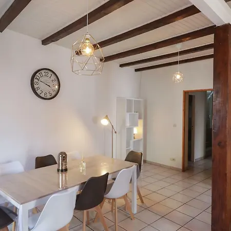 Vakantiehuis Maison Centre Jacuzzi Jardin Et Climatisation *