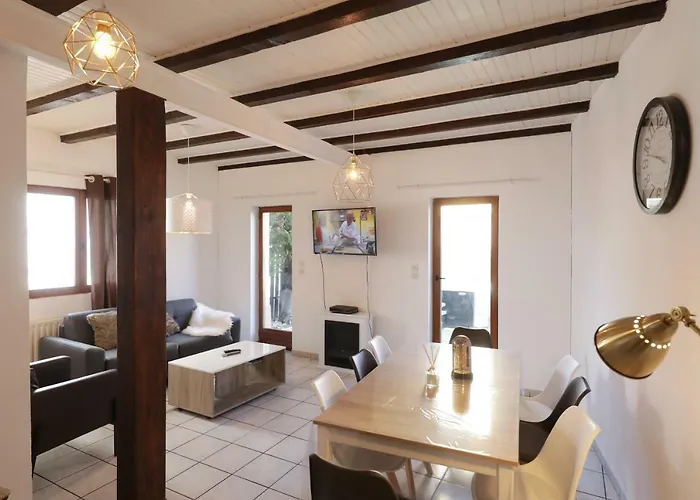 Maison Centre Jacuzzi Jardin Et Climatisation Vakantiehuis *